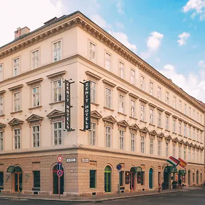 Hotel Zenit Palace, Budapest