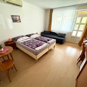 Aqua Azur Apartament