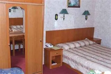 Hotel Oriental Budapesta 3*,